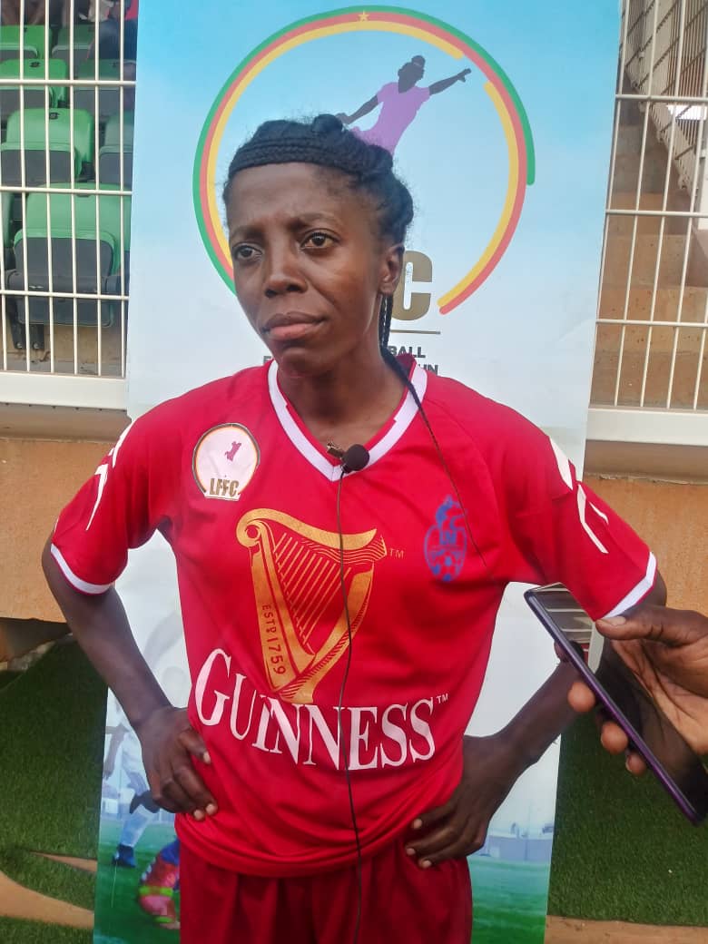 You are currently viewing Guinness Super League J3 : « On est sorti victorieuses, c’est que du bonheur » Adrienne MEKUKO TCHINDA buteuse louves (1-0 caïman)